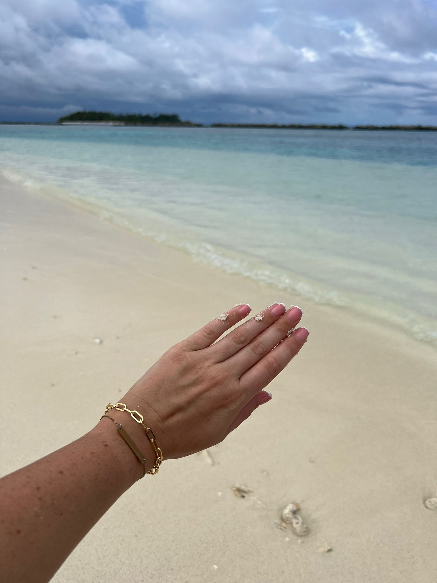 Delicate Gold Chain Bracelet